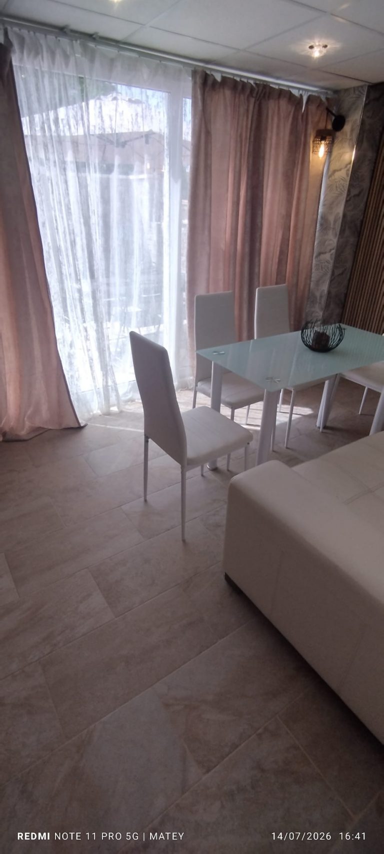 salon 1b